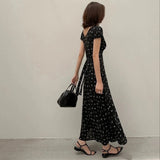 フローラルブラックワンピースAO1773