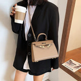 スクエアケリー風バッグ(3COLORS)AG1007