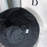 ワンポイントイニシャルバケットハット(3COLORS)AA1008