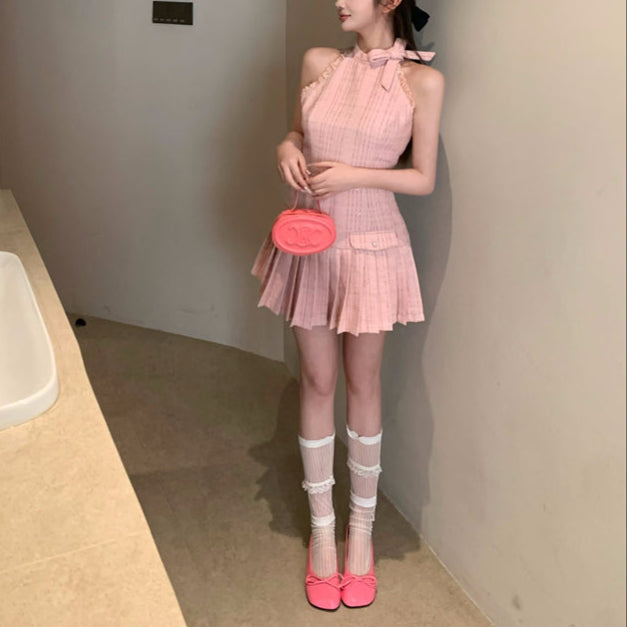 ホルターネックプリーツワンピースAO1787